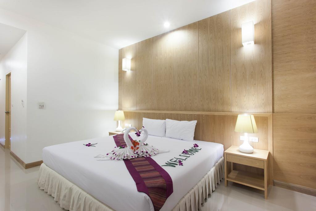 Chalong Princess Pool Villa Resort Sha Extra Plus Luaran gambar